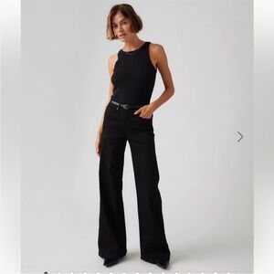 Levi’s Shaping Wide Leg Jeans